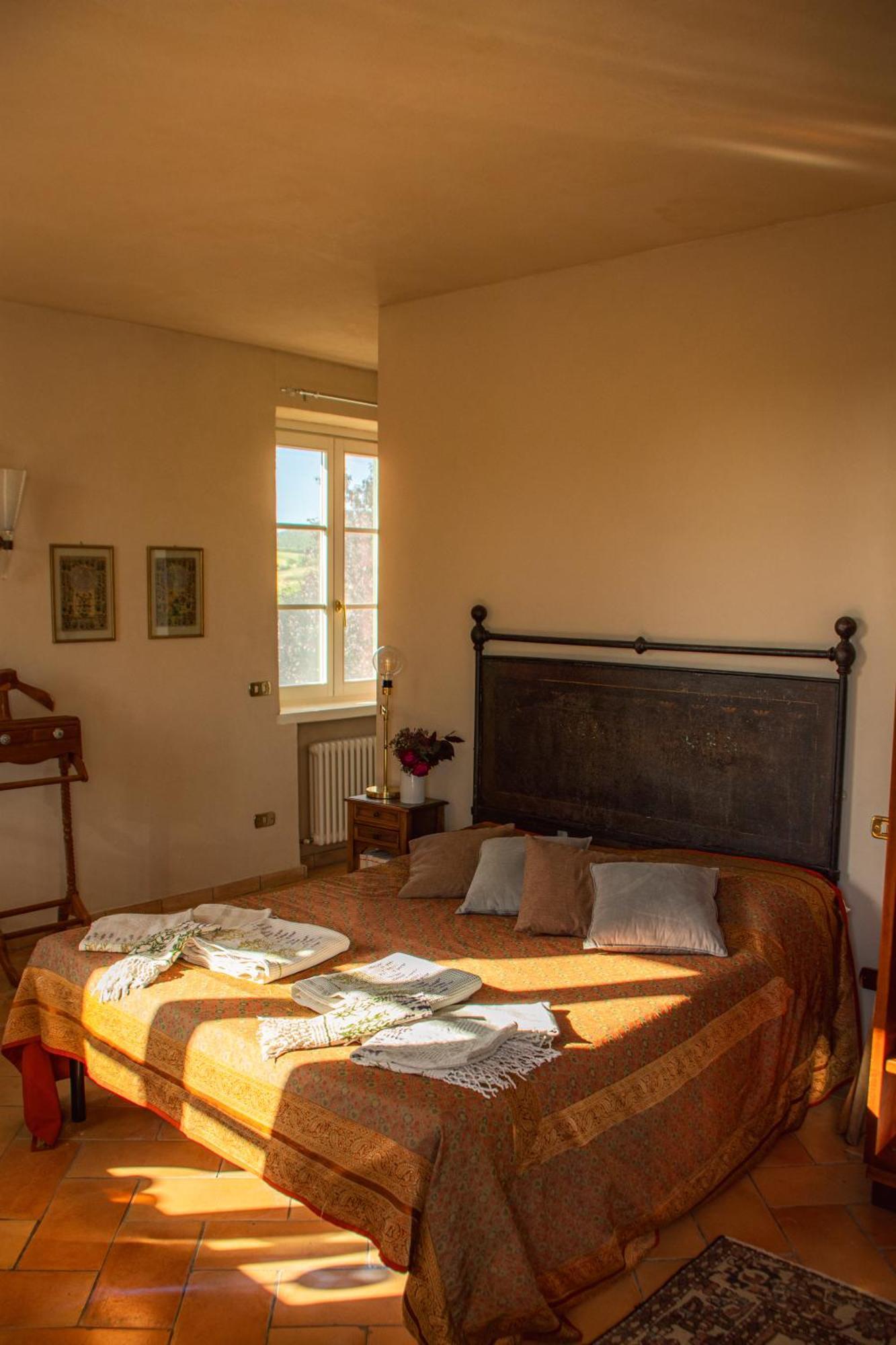 Agriturismo Podere Il Fornacino Santa Luce Eksteriør bilde