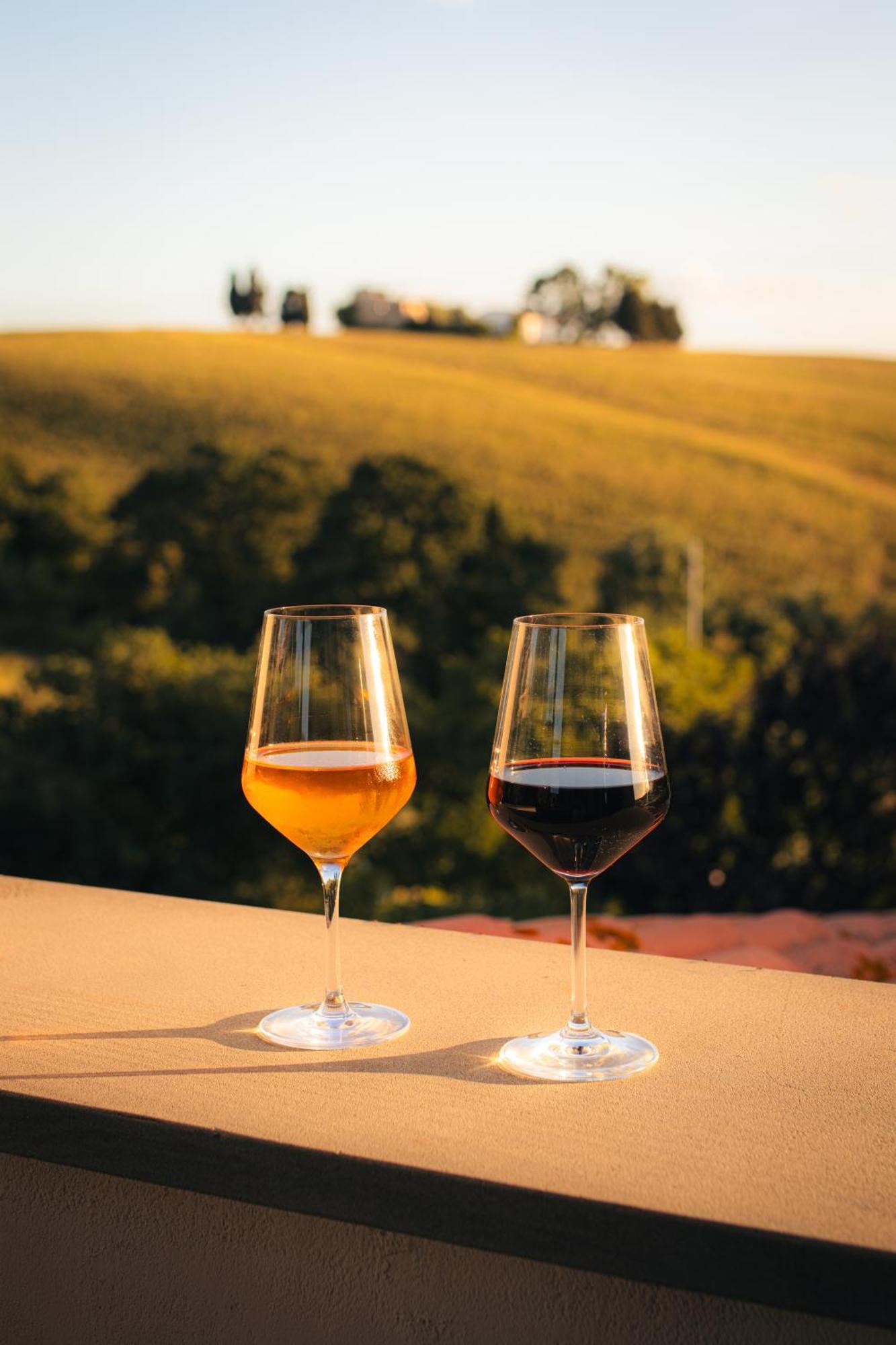 Agriturismo Podere Il Fornacino Santa Luce Eksteriør bilde
