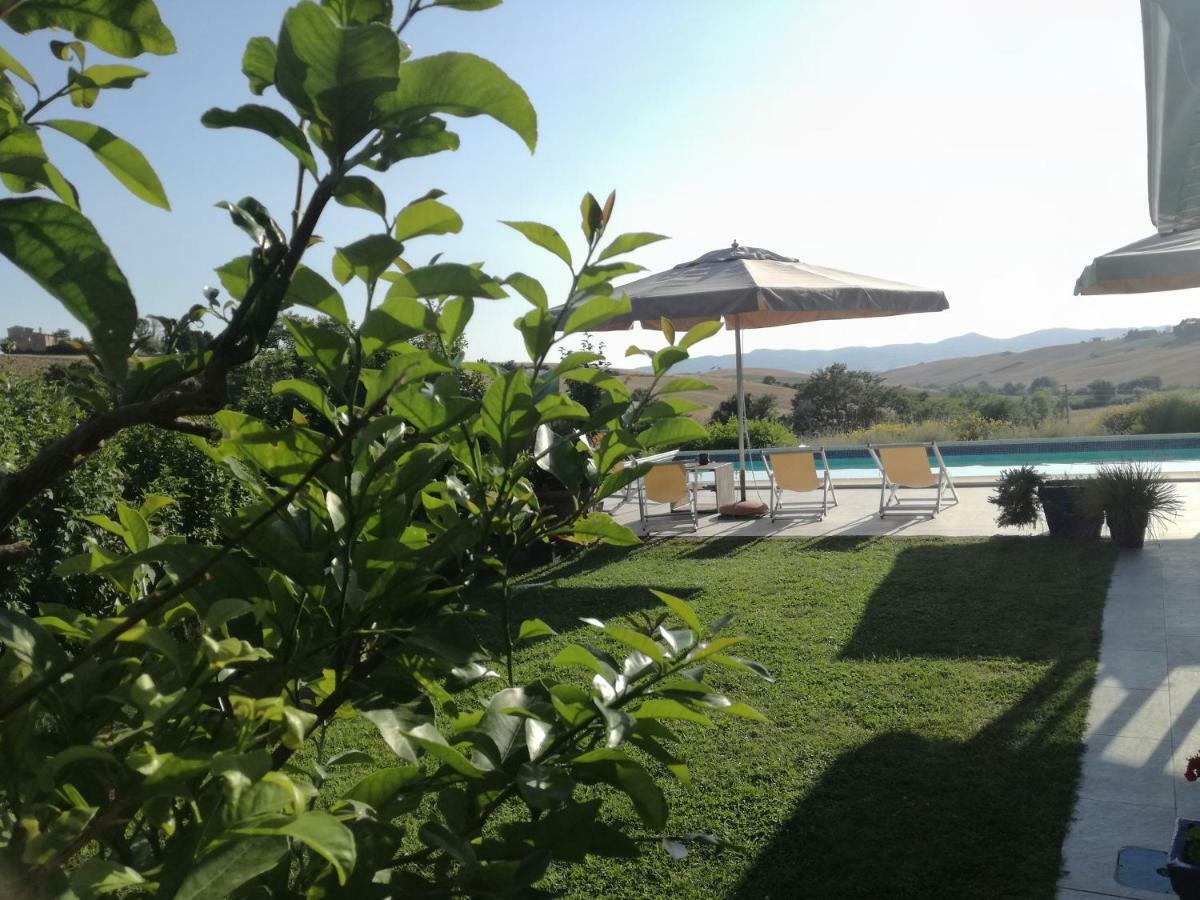 Agriturismo Podere Il Fornacino Santa Luce Eksteriør bilde